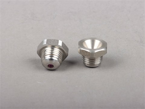 High pressure needle nozzle