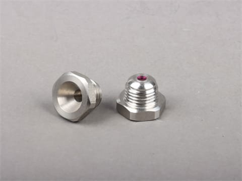 High pressure needle nozzle
