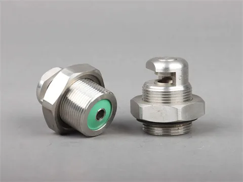 Self-Cleaning Nozzle