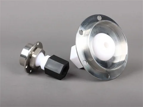 Universal Joint Nozzle